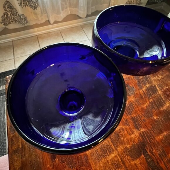 Set Of 2 Mouth Blown Cobalt Blue Glass Margarita Glasses - Picture 5 of 8